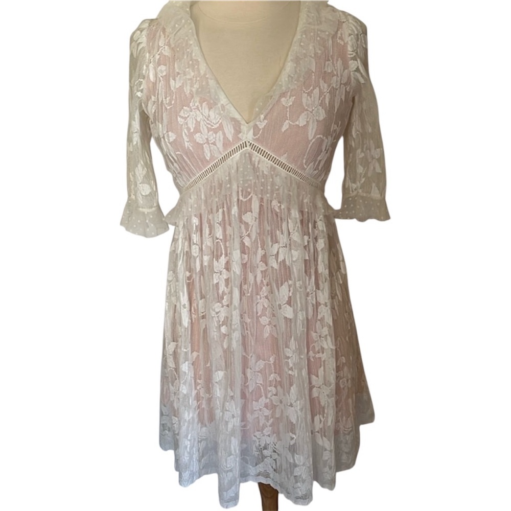 Topshop New White/Ivory Lace v-neck dress /Pink Slip,open back 3/4sleeves Size 6